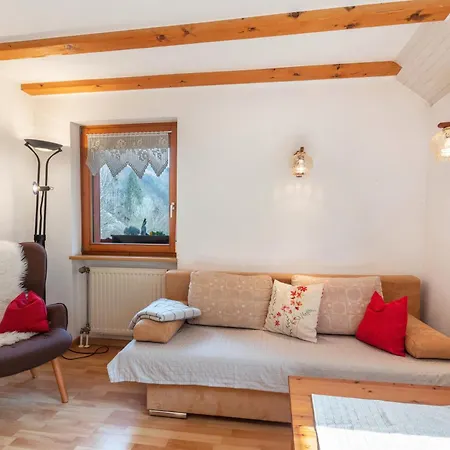 Haus Maria Apartment *